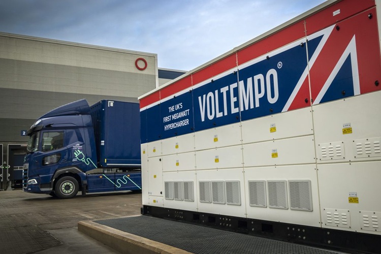 Voltempo powers UK’s first megawatt-scale eHGV charging hub at Kuehne+Nagel