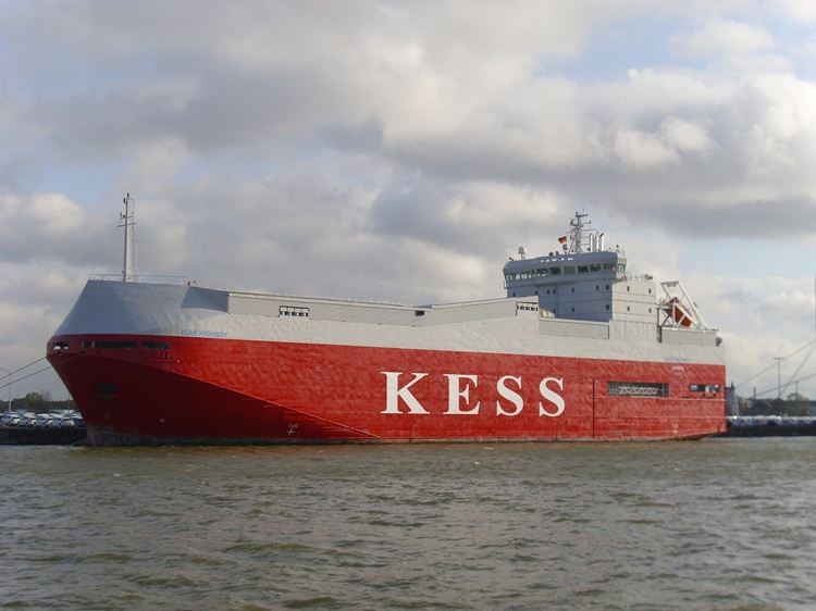 “K” Line signs for four LNG-fuelled car carriers for European short-sea business